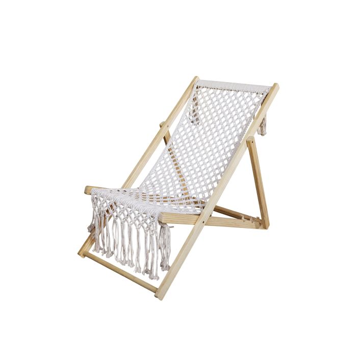 Strandkorb mit geflochtenen Sitz