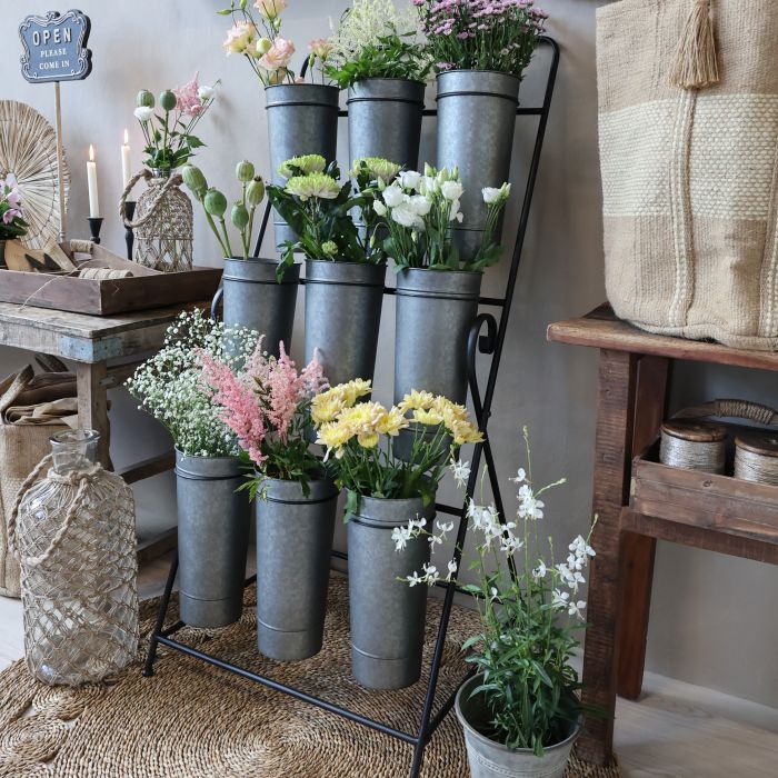 Regal für Blumen mit 9 Übertöpfen