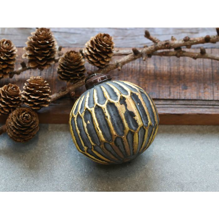 Boule de noël dorée