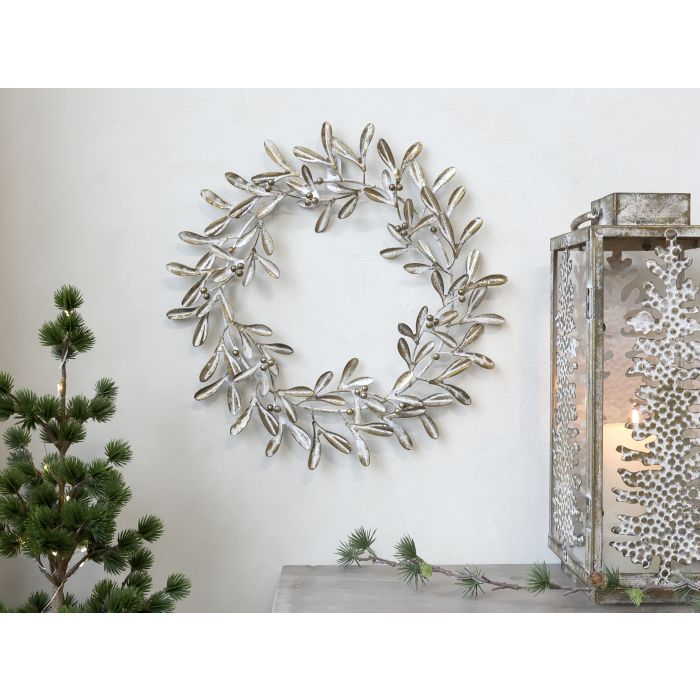 Wreath w. leaves