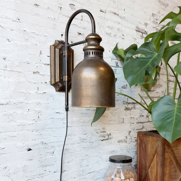 Lampe til væg