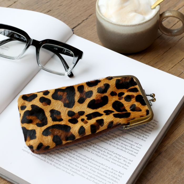 Etui i læder m. leopardprint