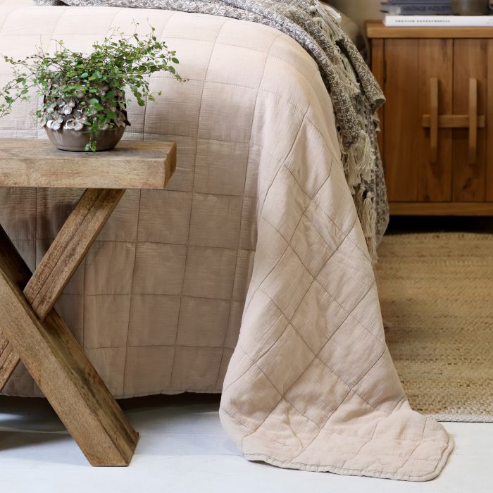 Aix Vintage Quilt Bedspread