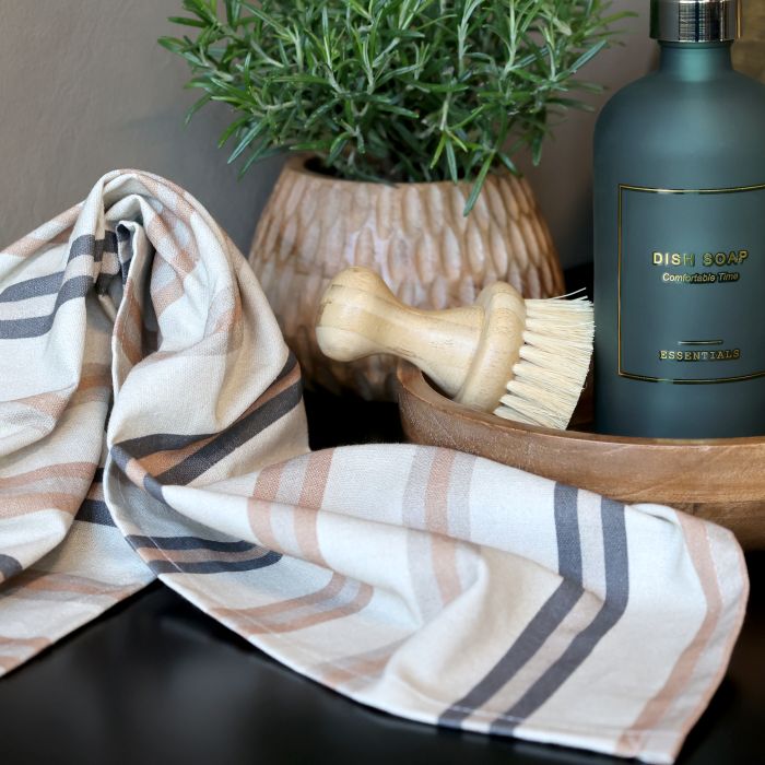 Aix Tea Towel w. stripes