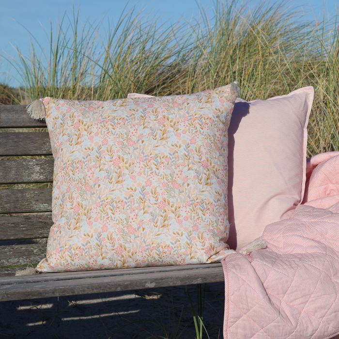 Aix Pillowcase w. tassels & leaf pattern