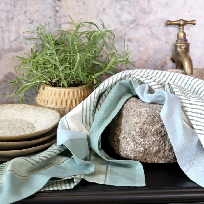 Aix Tea Towel w. stripes