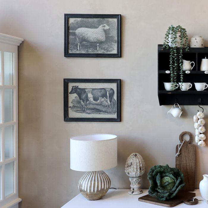 Image avec motif animalier et cadre noir