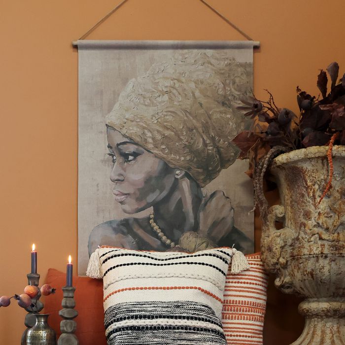 Canvas for hanging w. woman