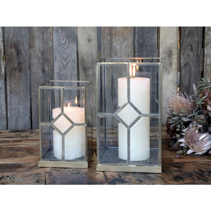 Lantern w. brass decor