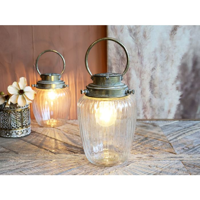 Français Lanterne d' étable avec ampoule