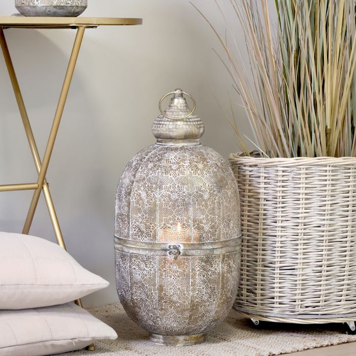 Vire Laterne mit Muster