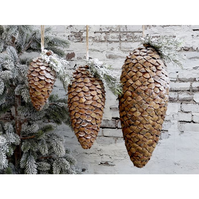 Fleur Grankogle m. sne og glimmer