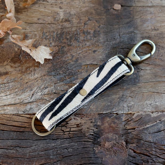 Nøglering i læder m. zebraprint