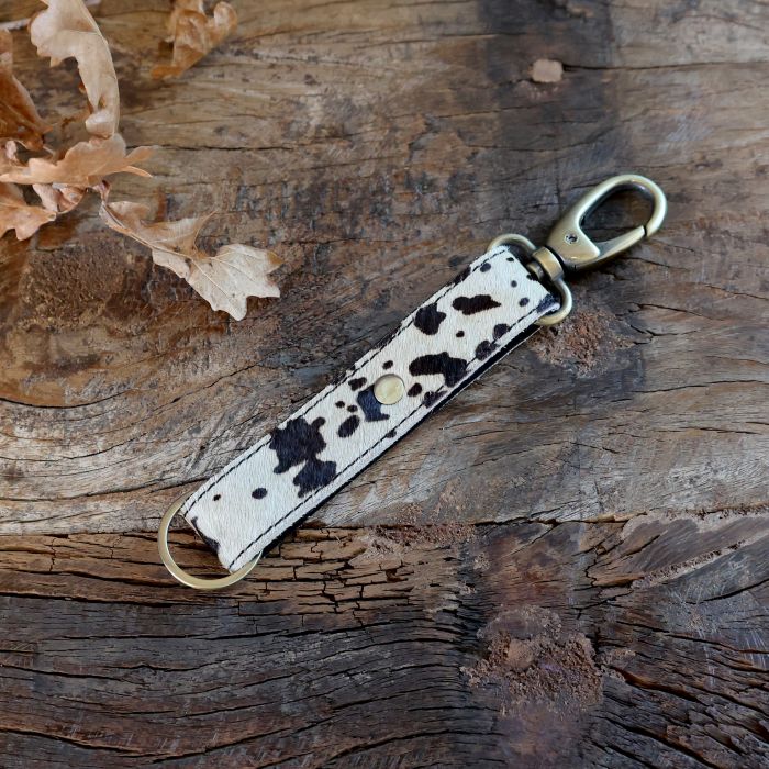 Keychain in leather w. cow print