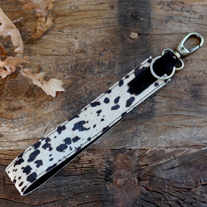 Keychain in leather w. cow print