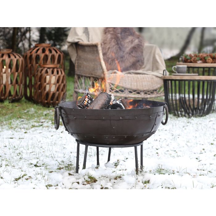 Grimaud gl. Bålfad på fod