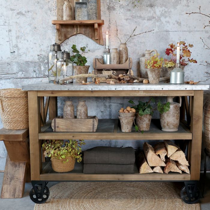 Kücheninsel auf Rädern mit Zinktop und Regalen