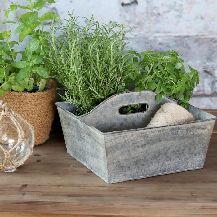 Kasten mit Henkel und 2 Fächern