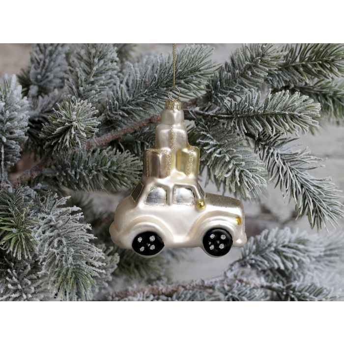 Bil m. pakker til ophæng