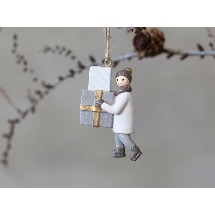 Dreng m. pakker til ophæng