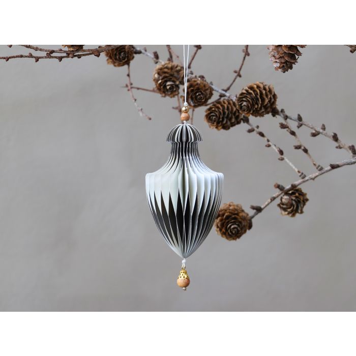 Ornament i papir m. træperle