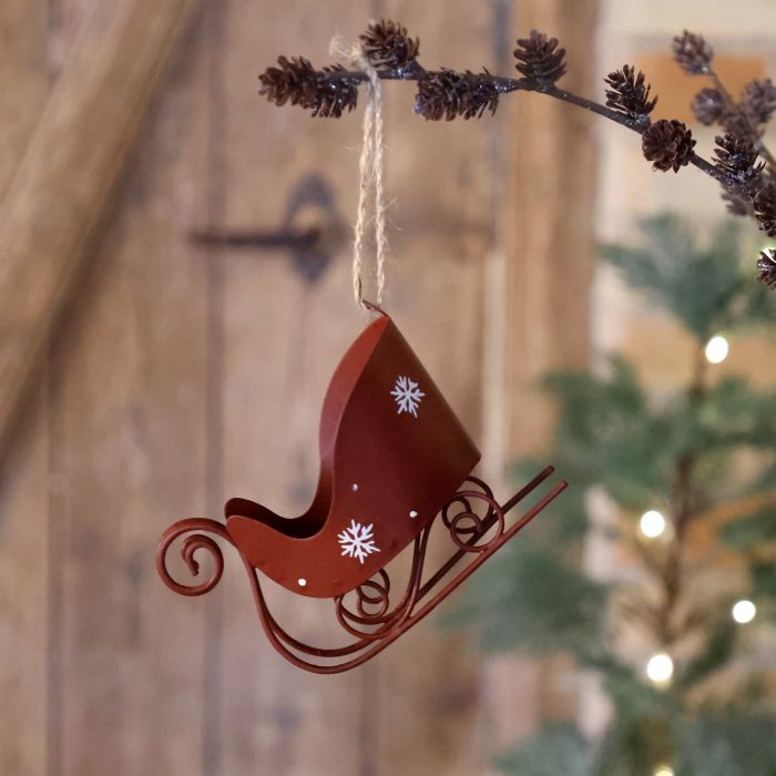 Vintage Sleigh w. snowflakes