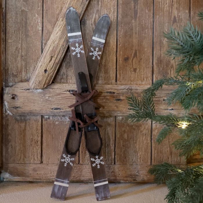 Vintage Skis for deco
