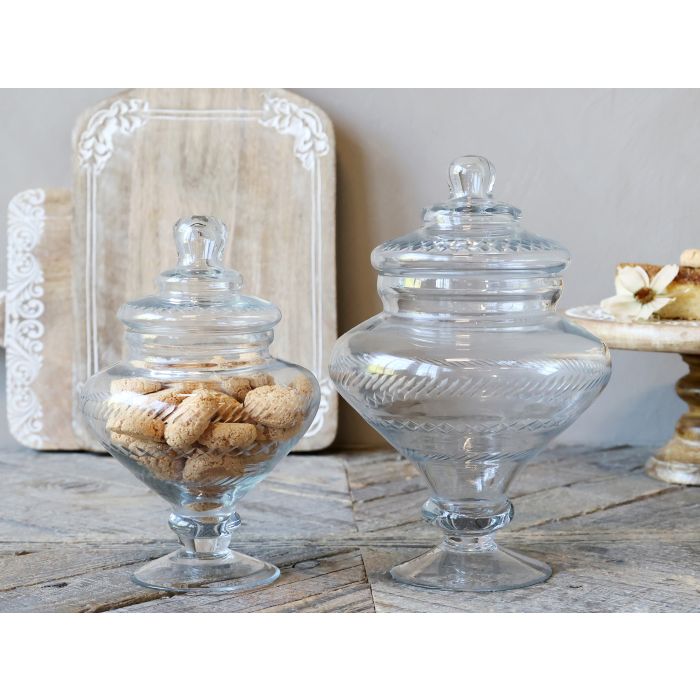 Glasgefäß mit Deckel auf Fuß