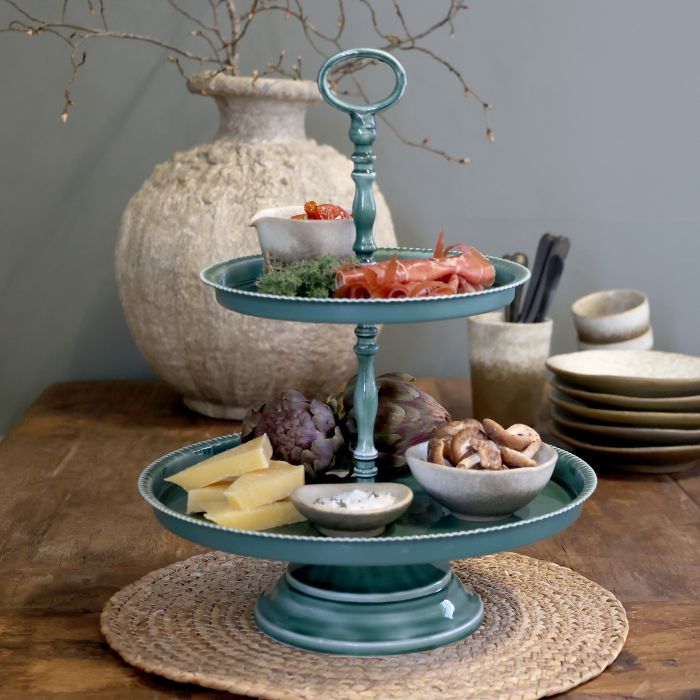 Presentoir à gâteaux avec gâteaux 2 étages