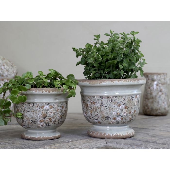 Evry Planter w. flowers