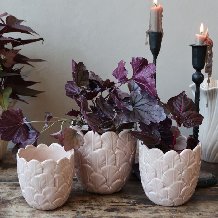 Fayence Planter w. flowers