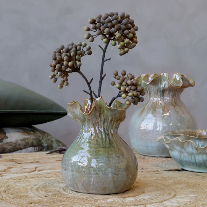 Vase w. curled edge