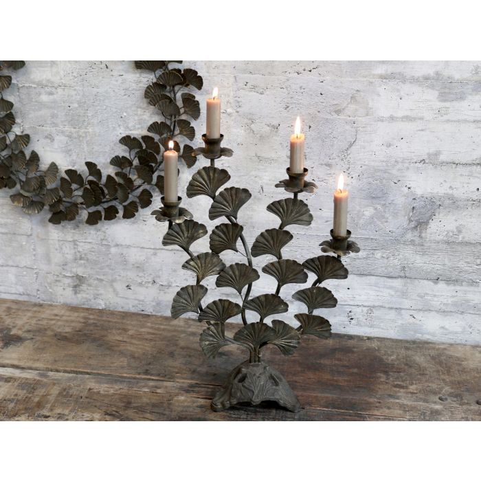 Altfranzösische Kirchenkerzenhalter