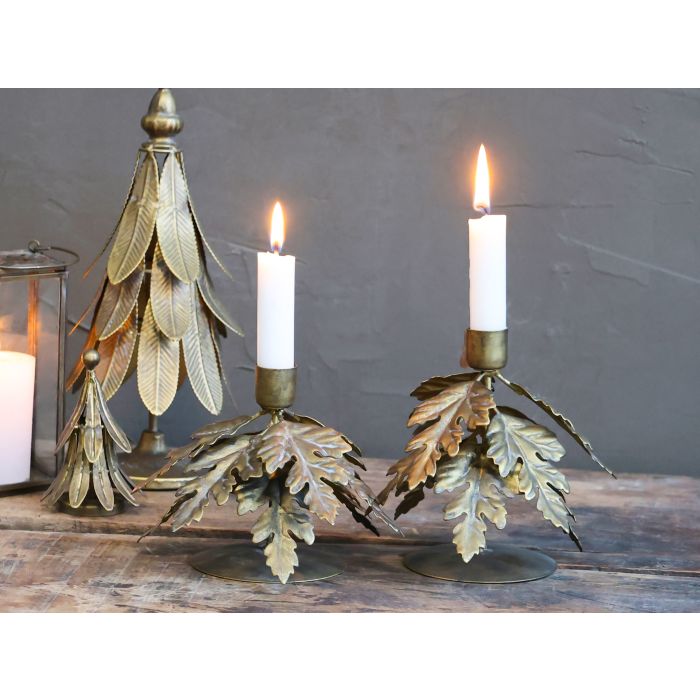 Candlestick w. leaves