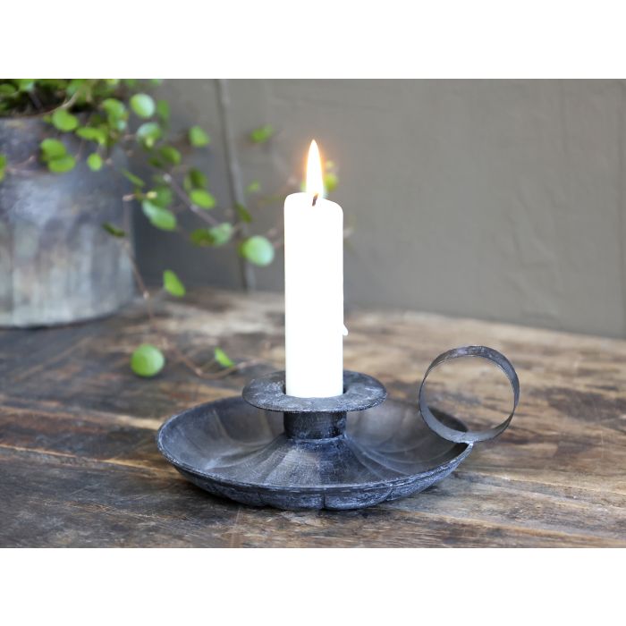 Kammerleuchter mit Rillen