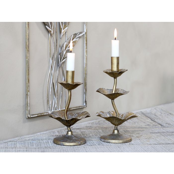 Lysestage m. blad dekor