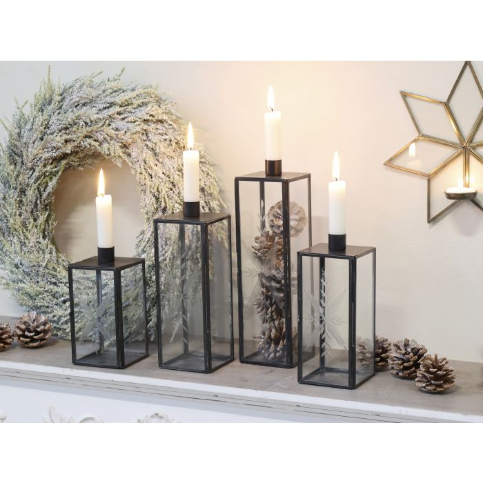 Candlestick w. grindings