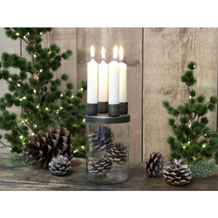 Stage m. 4 holdere til bedelys