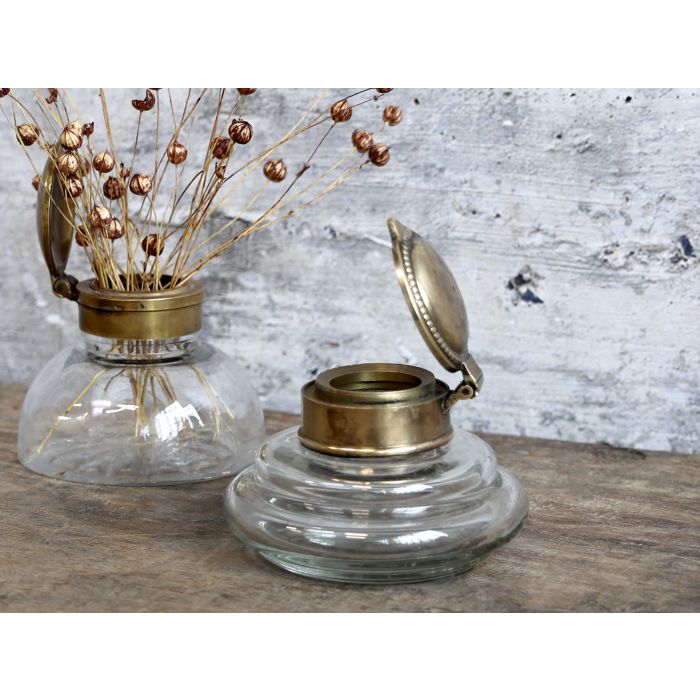 Old French Vase w. lid