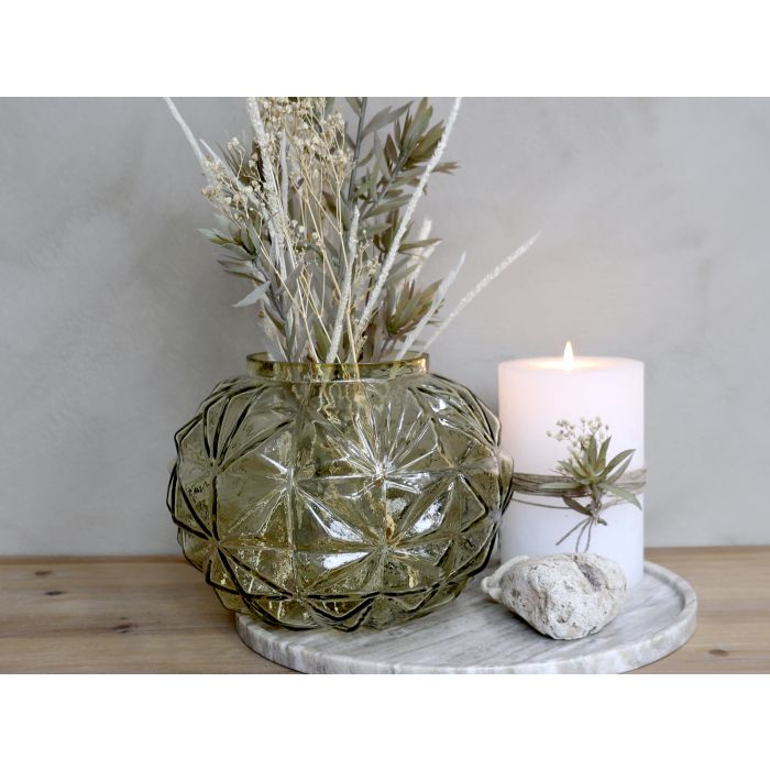 Vase m. udskæringer