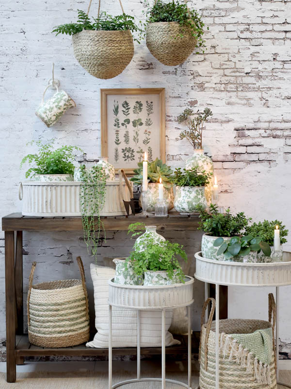 Chic Antique planters